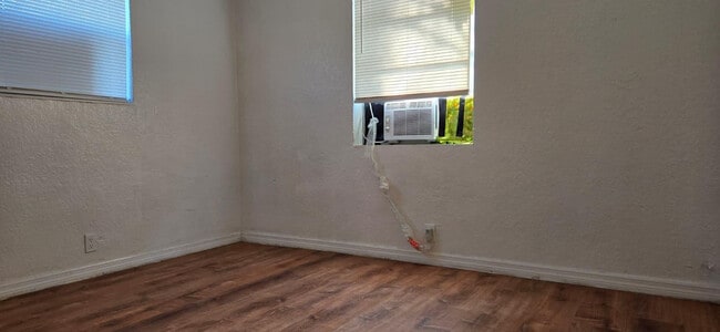 Building Photo - 112 Newton Rd