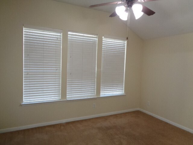 Building Photo - 30034 Saw Oaks Dr