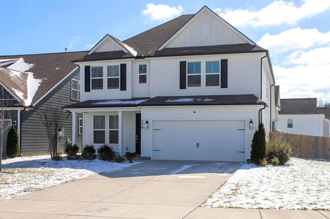 Building Photo - Gorgeous Home in La Vergne