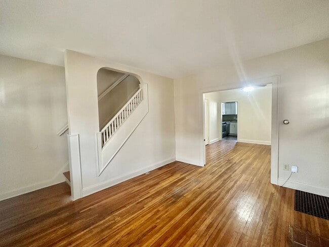 Building Photo - 66 W California Ave