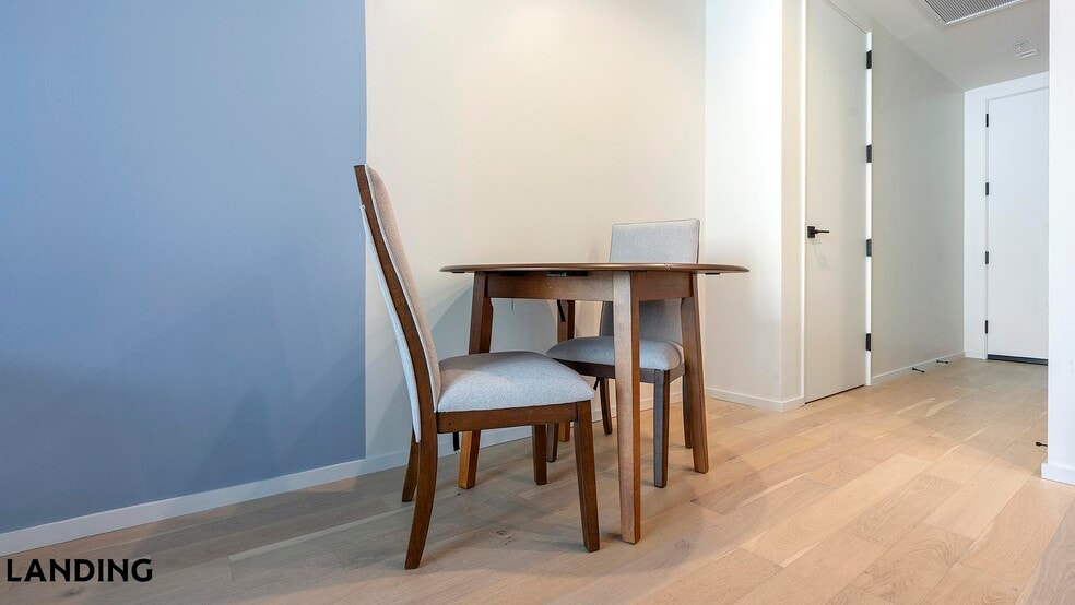 Building Photo - 143 E Commerce St