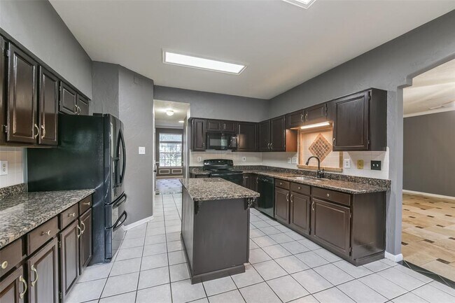 Building Photo - 2509 S Mission Cir