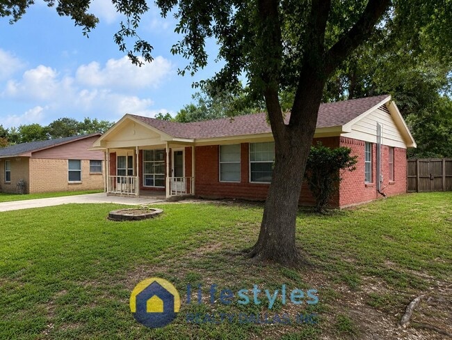 Building Photo - 517 Cherry Ln