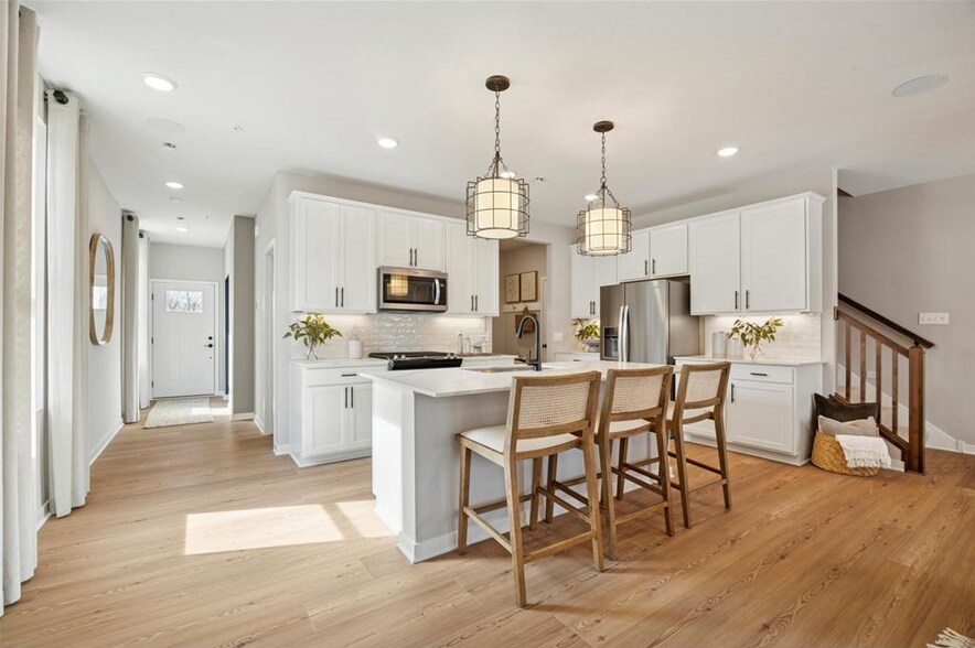 Building Photo - 10386 Ithaca Ln N