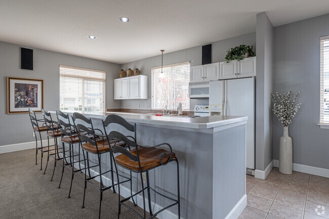 Clubhouse - Manitou Woods