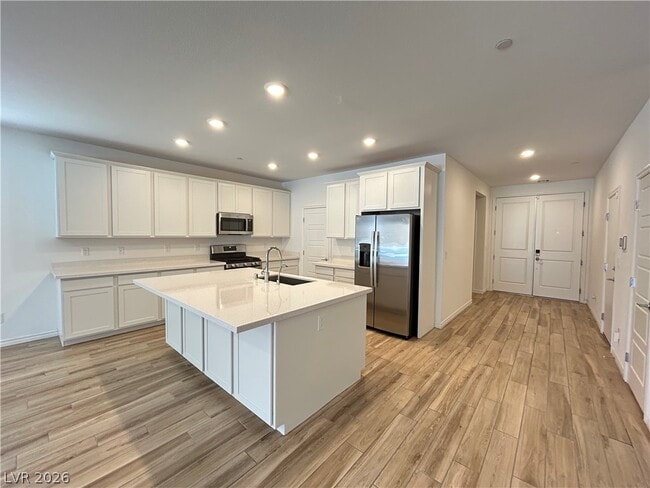 Building Photo - 2276 Luna Hvn St
