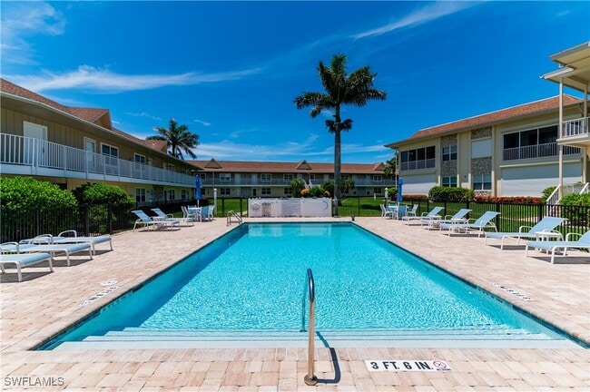 Building Photo - 850 Palm St