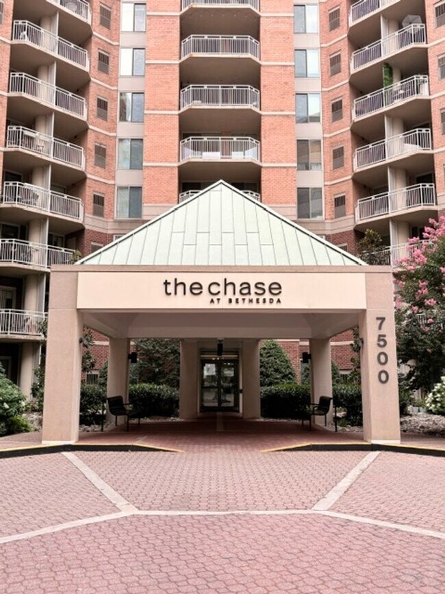 Building Photo - 7500 Woodmont Ave