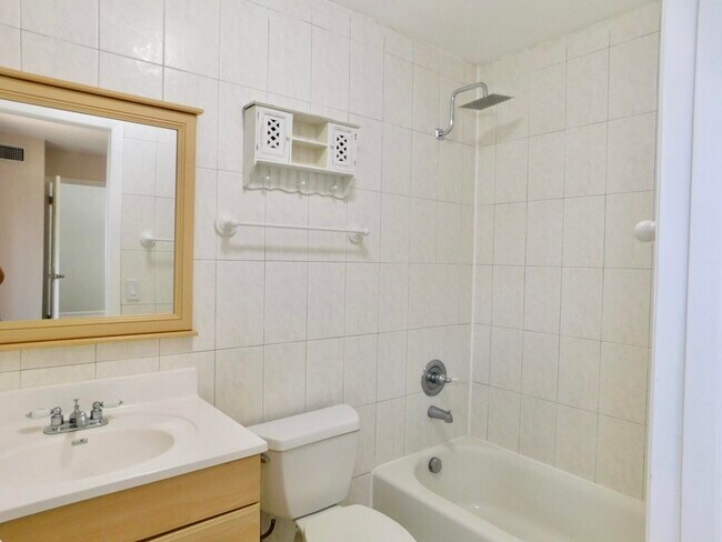 Building Photo - 4155 Turnberry Cir