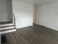 Building Photo - 456 S Napoleon Ave