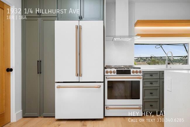 Building Photo - 1932 1/4 Hillhurst Ave-