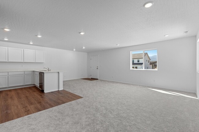 Building Photo - Beautiful Home in Post Falls!