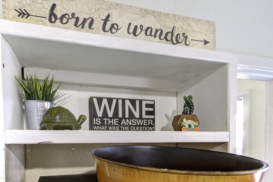 Building Photo - 1980 Jefferson Ave