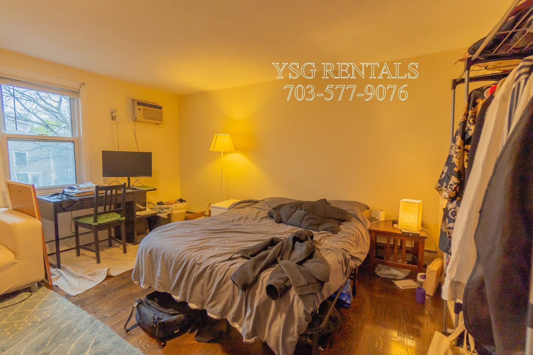 Building Photo - 260 Columbia St