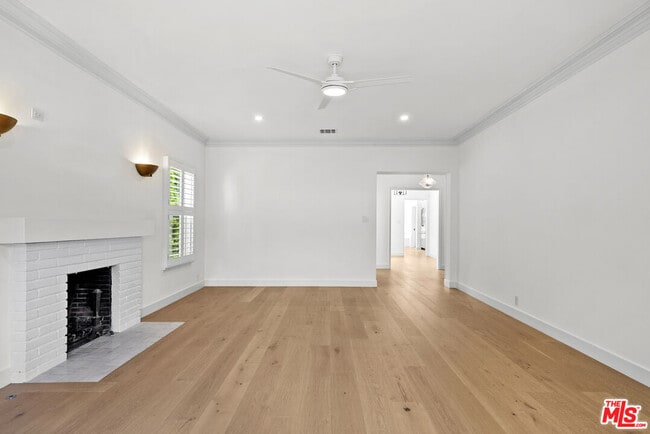 Building Photo - 3956 Alcove Ave