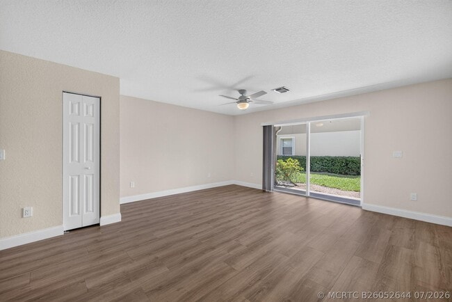 Building Photo - 2786 SE Birmingham Dr