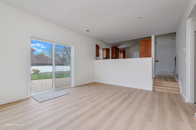 Building Photo - 900 Ashford Ln