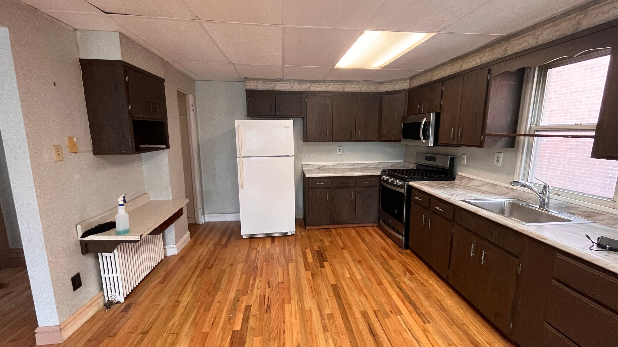 Building Photo - 5859 Hobart St