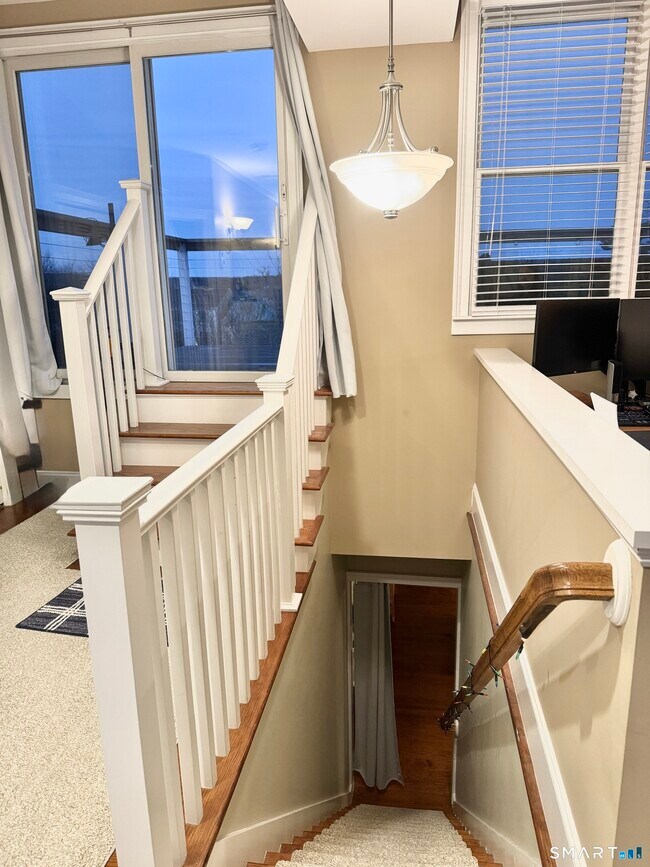 Building Photo - 8 Broad St