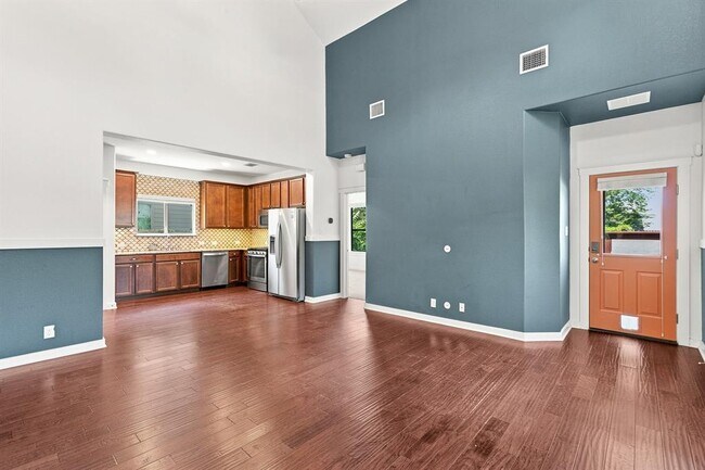 Building Photo - 2101 Rivers Edge Way