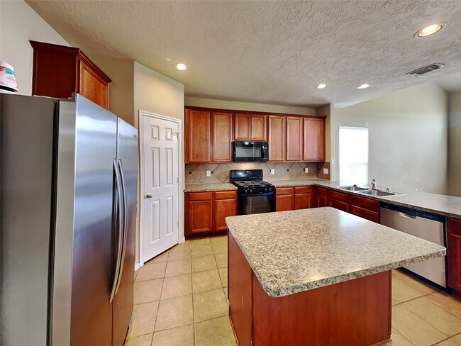 Building Photo - 19002 Bressingham Dr