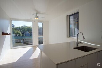 Building Photo - Modern 2nd Floor Studio with D/W & Washer/...