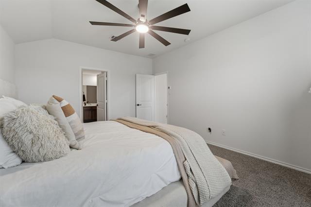 Building Photo - 124 Creek End Dr