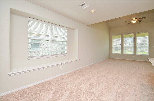 Building Photo - 24902 Alberti Sonata Dr