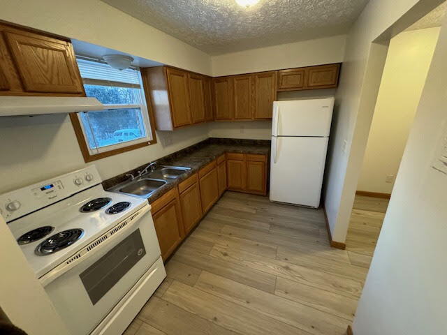 Building Photo - 2-Bed in the Heart of Troy – 900 Sq. Ft. of Cozy Living!"
