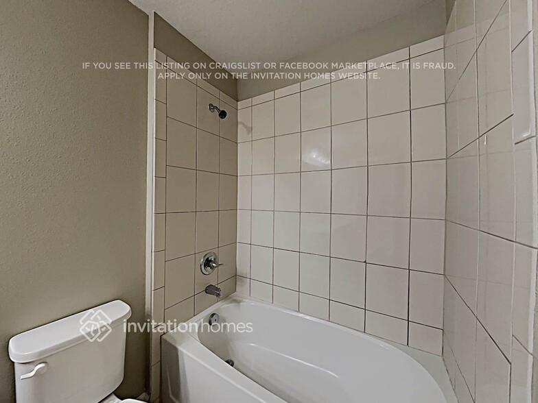 Building Photo - 14213 Poke Ridge Dr