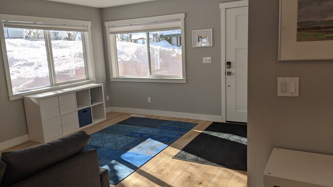 Building Photo - 1661 Choctaw St