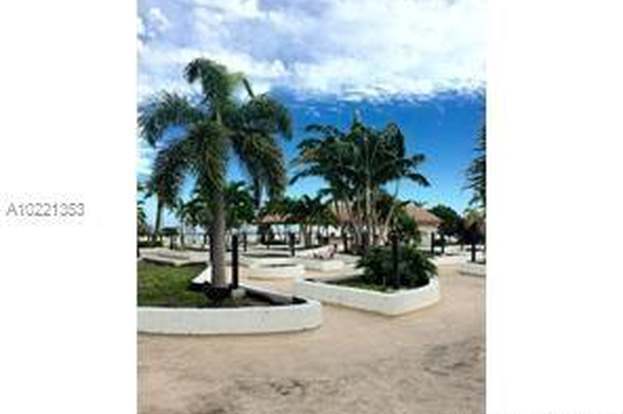 Building Photo - 13499 Biscayne Blvd