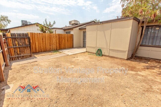 Building Photo - 3120 N 67th Ln