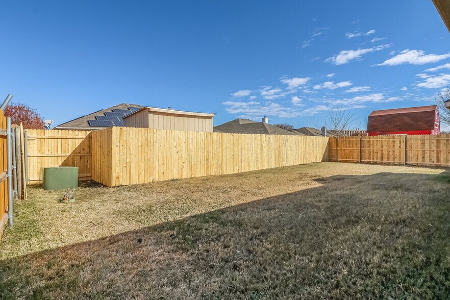 Building Photo - 528 Cambridge Dr