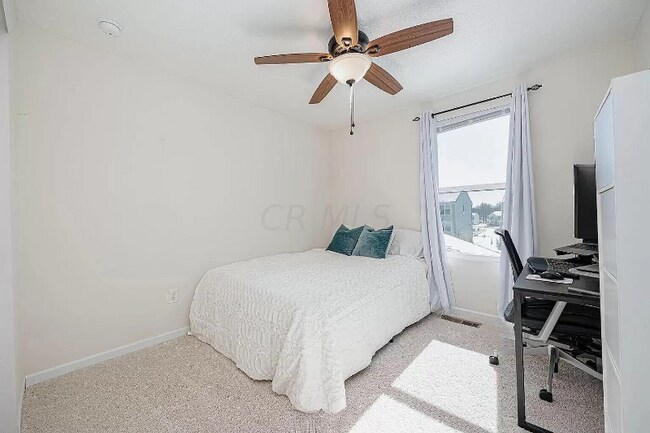 Building Photo - 304 Gray Fox Ct