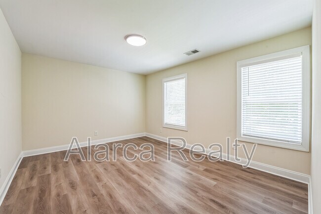 Building Photo - 3317 Bridgewick Rd