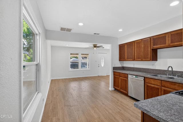 Building Photo - 3307 Belden St