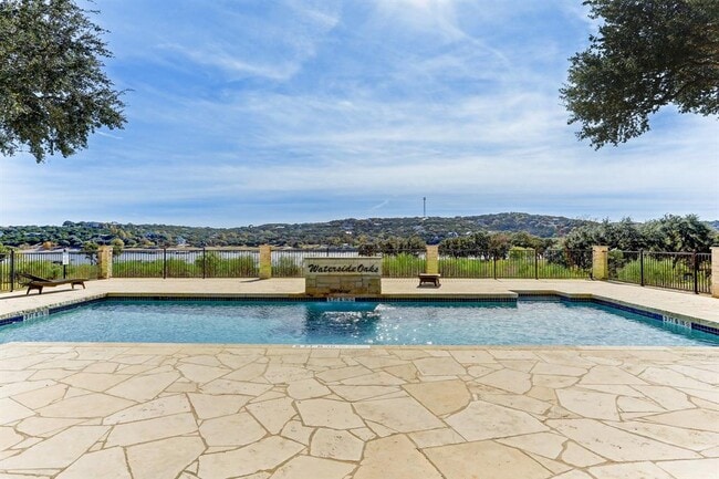 Building Photo - 20904 Waterside Dr