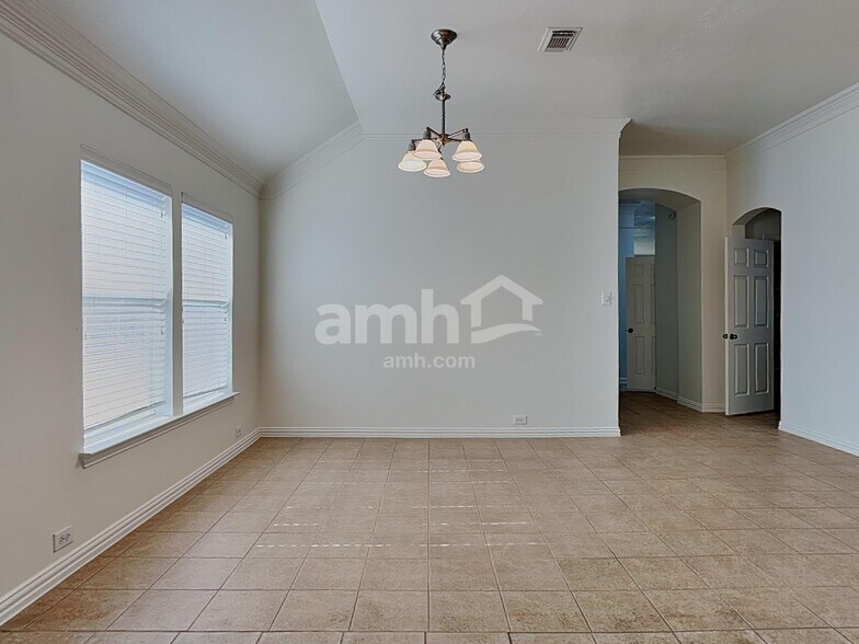 Building Photo - 20015 Leithcrest Way