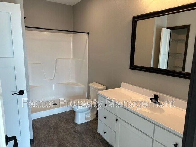 Building Photo - 308 Prairie Rose Trl