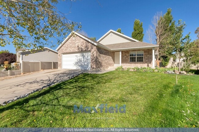 Building Photo - Harvest Hills 3 BED 2 BA 2 CAR HOME - RECE...