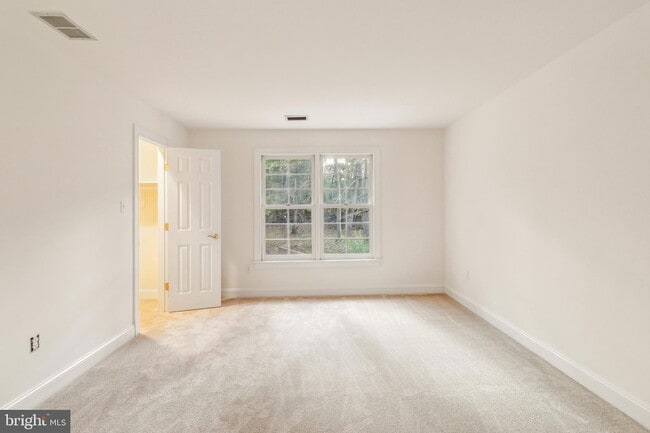 Building Photo - 2527 Hunter Mill Rd