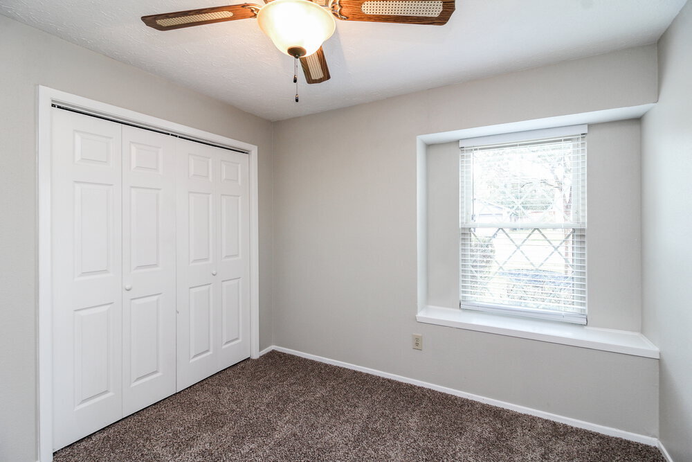 Building Photo - 2310 Overbrook Dr