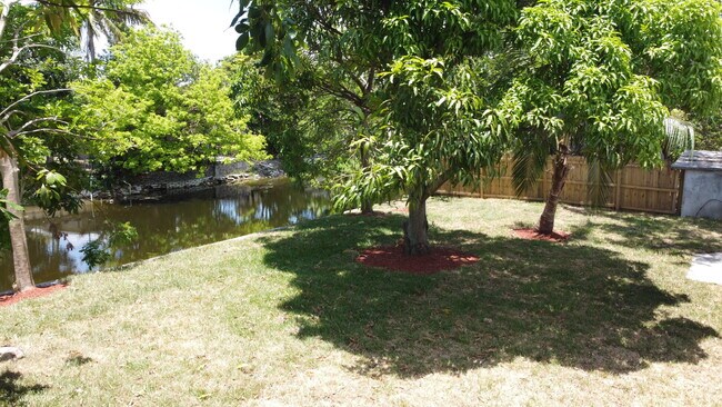 Building Photo - 3541 NW 37th Ave