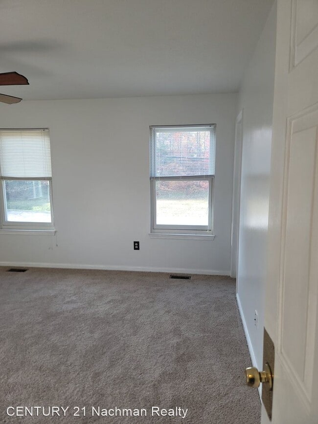 Building Photo - 3 br, 2.5 bath House - 1268 Big Bethel Place