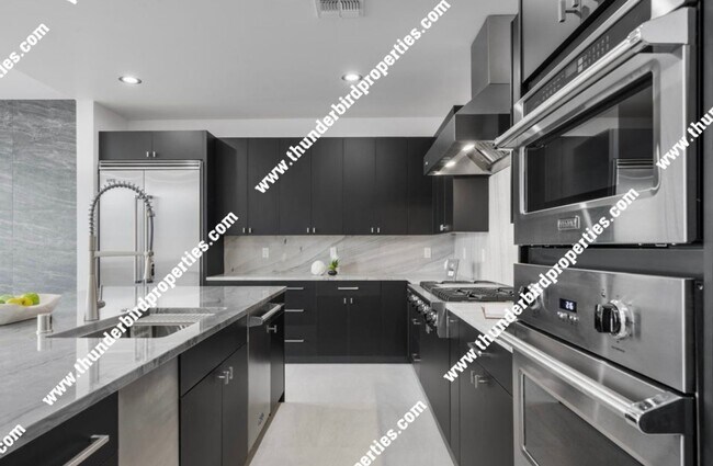 Building Photo - Living on top of the world in Corrales!!!! Look at these views!!!!