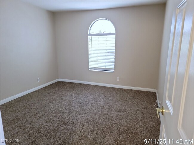 Building Photo - 2984 Juniper Hills Blvd