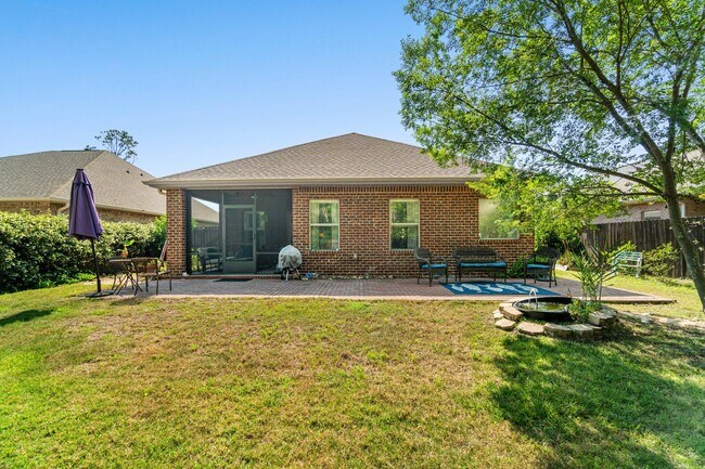 Building Photo - 282 Whispering Lake Dr