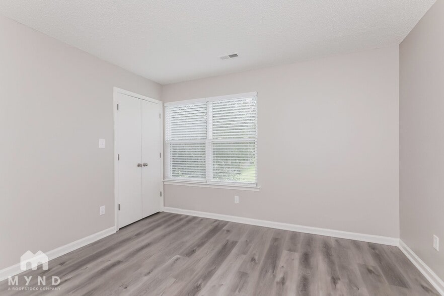 Building Photo - 6325 McIntyre Ridge Dr