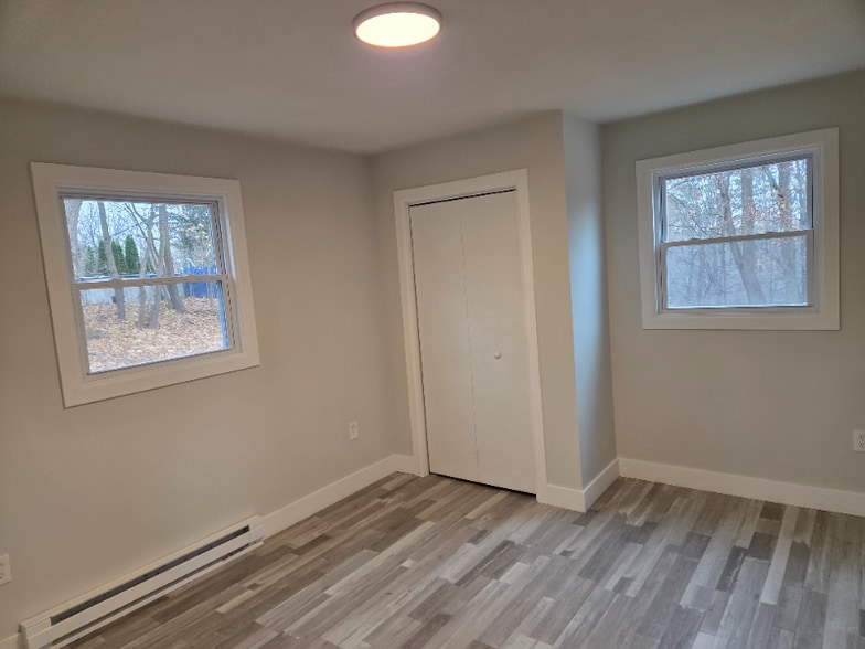 Building Photo - 441 Rutherford Ave